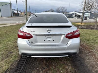 2018 Nissan Altima 2.5 SL   - Photo 7 - Rushville, IN 46173