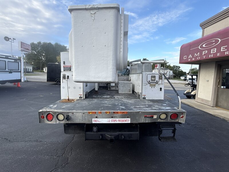 2012 Ford F-450 Super Duty Chassis Cab XL - Photo 7