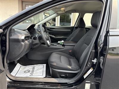 2023 Nissan Altima 2.5 SV   - Photo 8 - Rushville, IN 46173