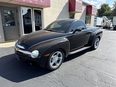 2003 Chevrolet SSR LS - Photo 2 - Rushville, IN 46173