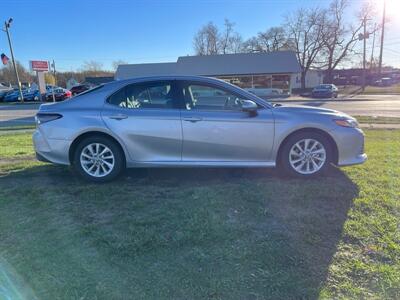 2024 Toyota Camry LE   - Photo 5 - Rushville, IN 46173