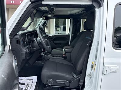 2024 Jeep Wrangler Rubicon 4xe   - Photo 8 - Rushville, IN 46173