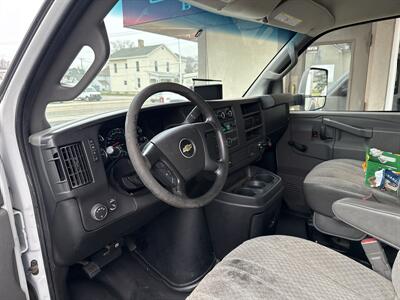 2016 Chevrolet Express 3500   - Photo 10 - Rushville, IN 46173
