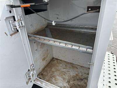 2023 Ford F-350 Super Duty XL   - Photo 12 - Rushville, IN 46173