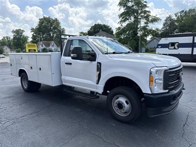 2023 Ford F-350 Super Duty XL   - Photo 4 - Rushville, IN 46173