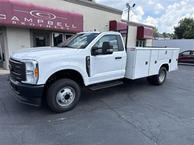 2023 Ford F-350 Super Duty XL   - Photo 2 - Rushville, IN 46173