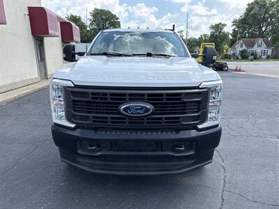 2023 Ford F-350 Super Duty XL   - Photo 3 - Rushville, IN 46173