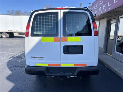 2015 Chevrolet Express 2500   - Photo 6 - Rushville, IN 46173