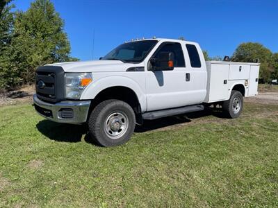 2015 Ford F-350 Super Duty XL   - Photo 2 - Rushville, IN 46173