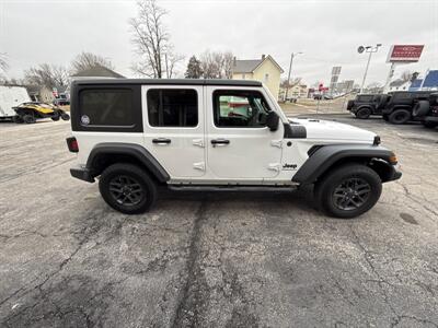 2024 Jeep Wrangler Sport RHD   - Photo 5 - Rushville, IN 46173