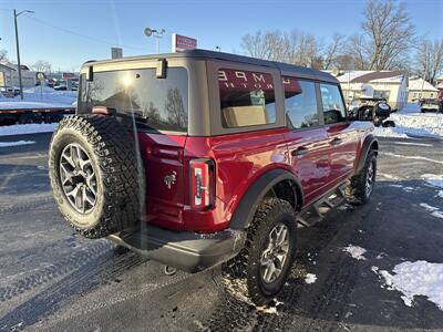 2025 Ford Bronco Badlands   - Photo 6 - Rushville, IN 46173