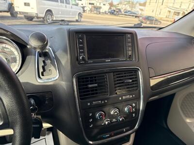 2018 Dodge Grand Caravan SE   - Photo 21 - Rushville, IN 46173