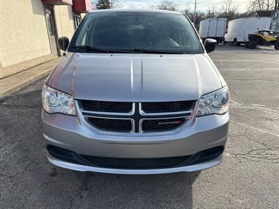 2018 Dodge Grand Caravan SE   - Photo 3 - Rushville, IN 46173