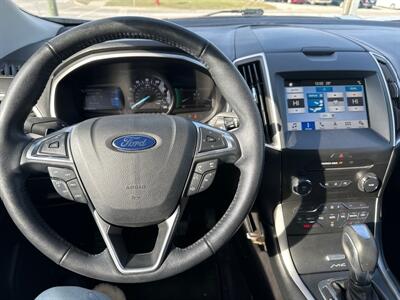 2016 Ford Edge SEL   - Photo 12 - Rushville, IN 46173