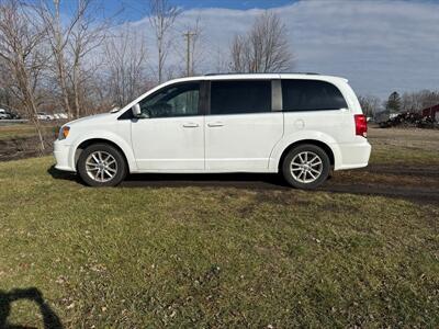 2018 Dodge Grand Caravan SXT   - Photo 1 - Rushville, IN 46173