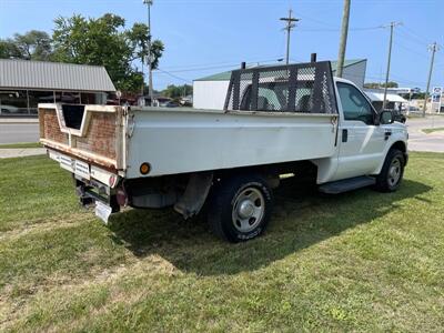 2008 Ford F-350 XL   - Photo 6 - Rushville, IN 46173