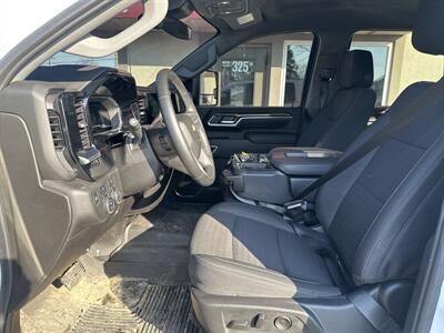 2025 Chevrolet Silverado 3500 LT   - Photo 9 - Rushville, IN 46173