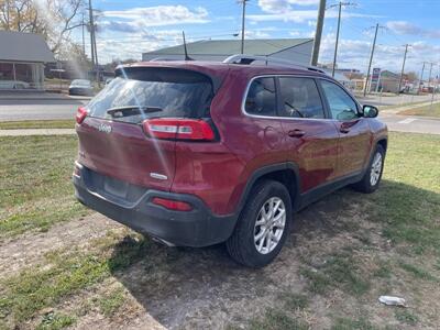 2017 Jeep Cherokee Latitude   - Photo 6 - Rushville, IN 46173