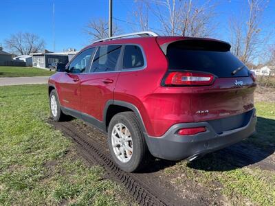 2017 Jeep Cherokee Latitude   - Photo 8 - Rushville, IN 46173