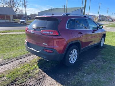 2017 Jeep Cherokee Latitude   - Photo 6 - Rushville, IN 46173