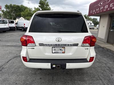 2014 Toyota Land Cruiser   - Photo 7 - Rushville, IN 46173