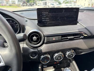 2024 Mazda MX-5 Miata RF Grand Touring   - Photo 11 - Rushville, IN 46173