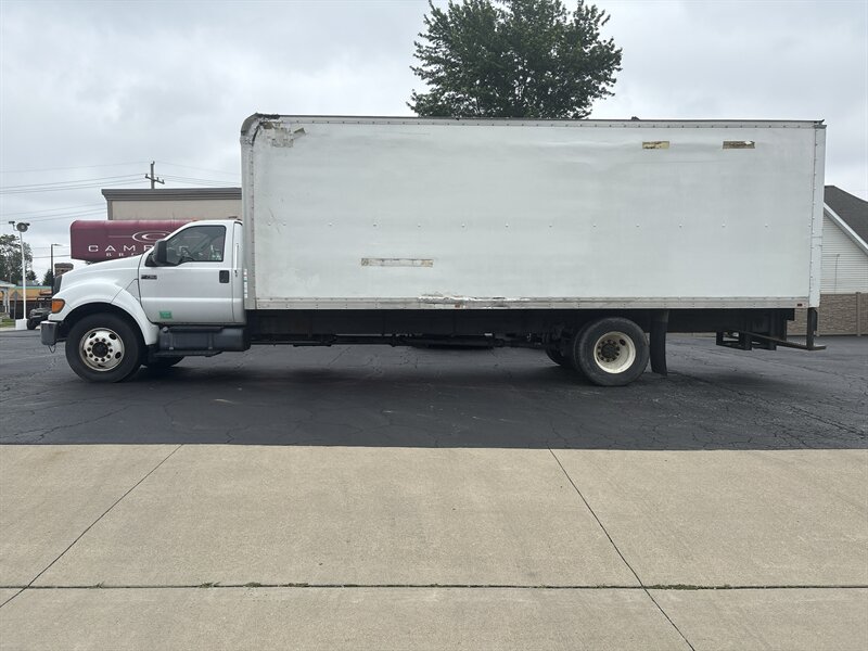2012 Ford F-750 Super Duty   - Photo 1 - Rushville, IN 46173