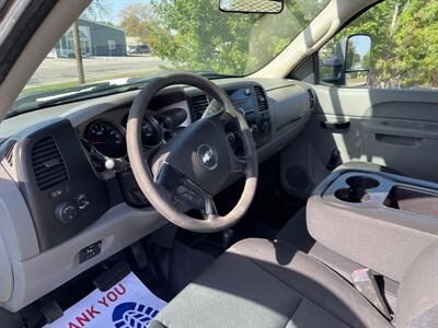 2013 Chevrolet Silverado 3500HD CC Work Truck   - Photo 19 - Rushville, IN 46173