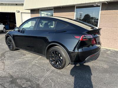 2023 Tesla Model Y - Photo 8 - Rushville, IN 46173