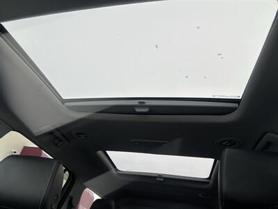 2023 GMC Acadia SLT   - Photo 14 - Rushville, IN 46173