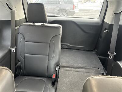 2023 GMC Acadia SLT   - Photo 11 - Rushville, IN 46173