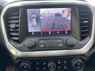 2023 GMC Acadia SLT   - Photo 15 - Rushville, IN 46173
