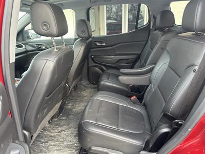 2023 GMC Acadia SLT   - Photo 10 - Rushville, IN 46173