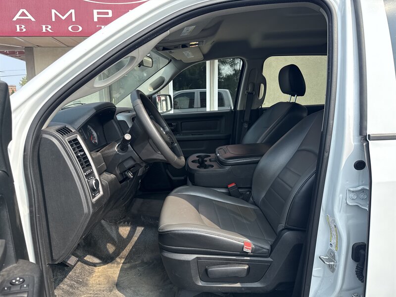 2023 Ram 1500 Classic Tradesman photo 6