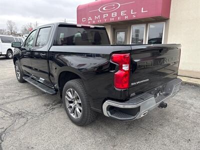 2022 Chevrolet Silverado 1500 Limited LT   - Photo 8 - Rushville, IN 46173