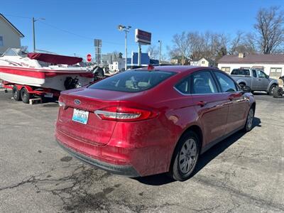 2020 Ford Fusion S   - Photo 6 - Rushville, IN 46173