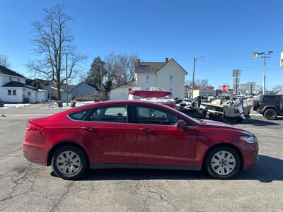 2020 Ford Fusion S   - Photo 5 - Rushville, IN 46173