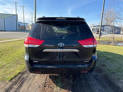 2012 Toyota Sienna Limited 7-Passenger   - Photo 7 - Rushville, IN 46173