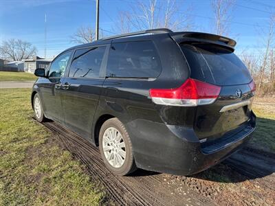 2012 Toyota Sienna Limited 7-Passenger   - Photo 8 - Rushville, IN 46173