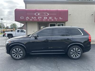 2022 Volvo XC90 T6 Momentum 6-Passenger SUV