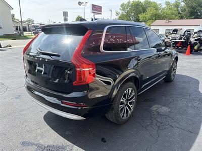 2022 Volvo XC90 T6 Momentum 6-Passenger - Photo 5 - Rushville, IN 46173