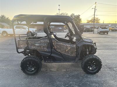 2021 Honda Pioneer 1000-5 Deluxe - Photo 10 - Rushville, IN 46173