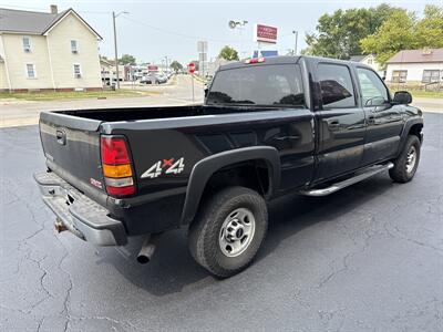 2005 GMC Sierra 2500HD Work Truck   - Photo 5 - Rushville, IN 46173