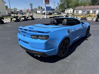 2023 Chevrolet Camaro LT   - Photo 5 - Rushville, IN 46173