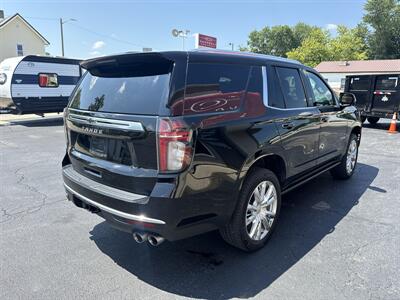 2022 Chevrolet Tahoe High Country   - Photo 5 - Rushville, IN 46173