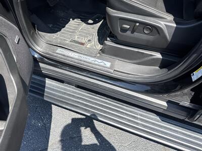 2022 Chevrolet Tahoe High Country   - Photo 8 - Rushville, IN 46173