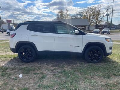 2019 Jeep Compass Latitude   - Photo 5 - Rushville, IN 46173