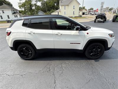 2023 Jeep Compass Trailhawk   - Photo 5 - Rushville, IN 46173