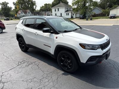 2023 Jeep Compass Trailhawk   - Photo 4 - Rushville, IN 46173