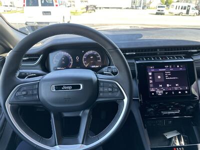 2024 Jeep Grand Cherokee Laredo A   - Photo 11 - Rushville, IN 46173